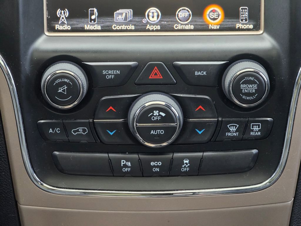 Used 2015 Jeep Grand Cherokee Overland AWD/4WD image 13