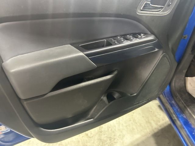 Used 2021 Chevrolet Colorado Z71 AWD/4WD image 6