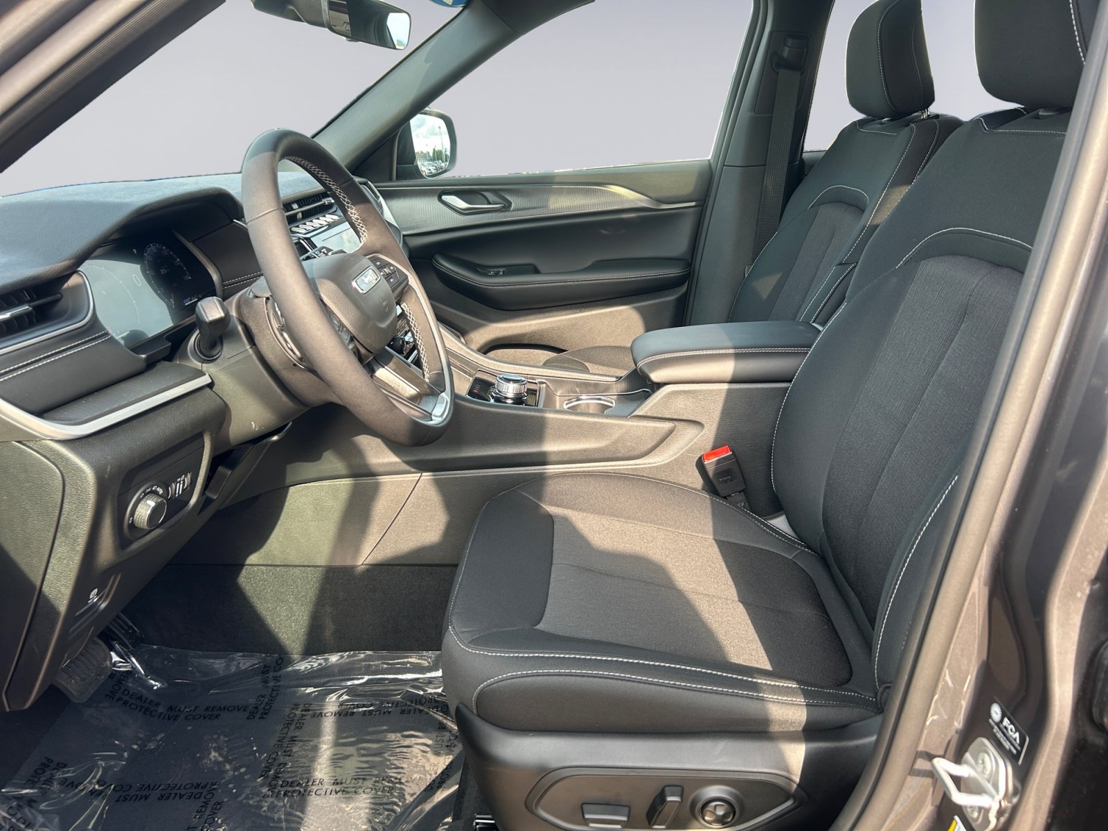 New 2026 Jeep Grand Cherokee Laredo X AWD/4WD image 9