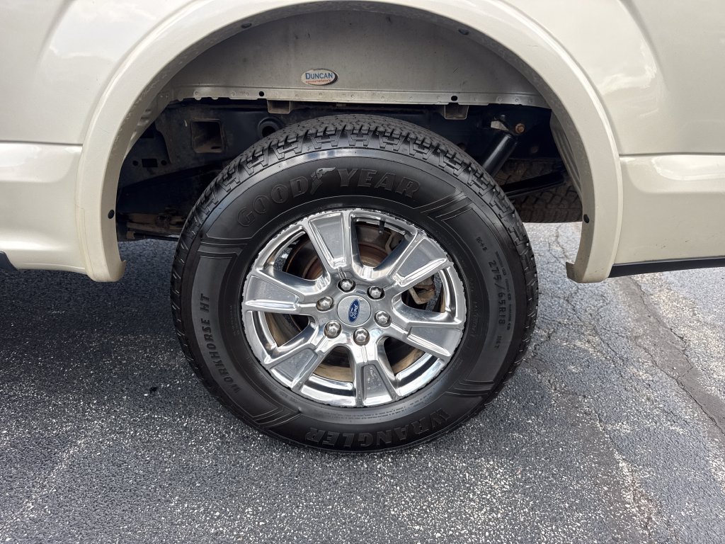 Used 2017 Ford F150 Lariat w/ Equipment Group 502A Luxury AWD/4WD image 14