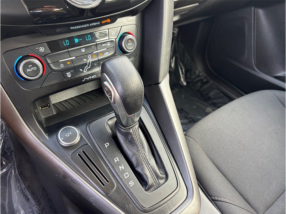 Used 2017 Ford Focus SEL FWD image 27