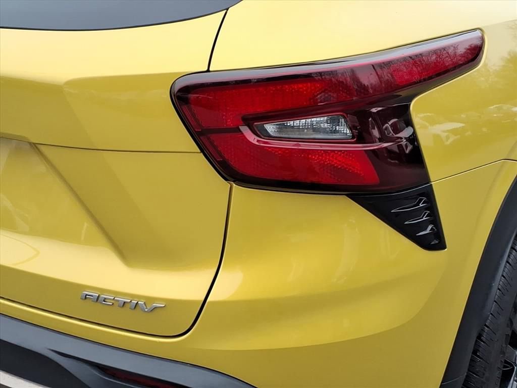 Certified 2024 Chevrolet Trax ACTIV w/ Driver Confidence Package image 9