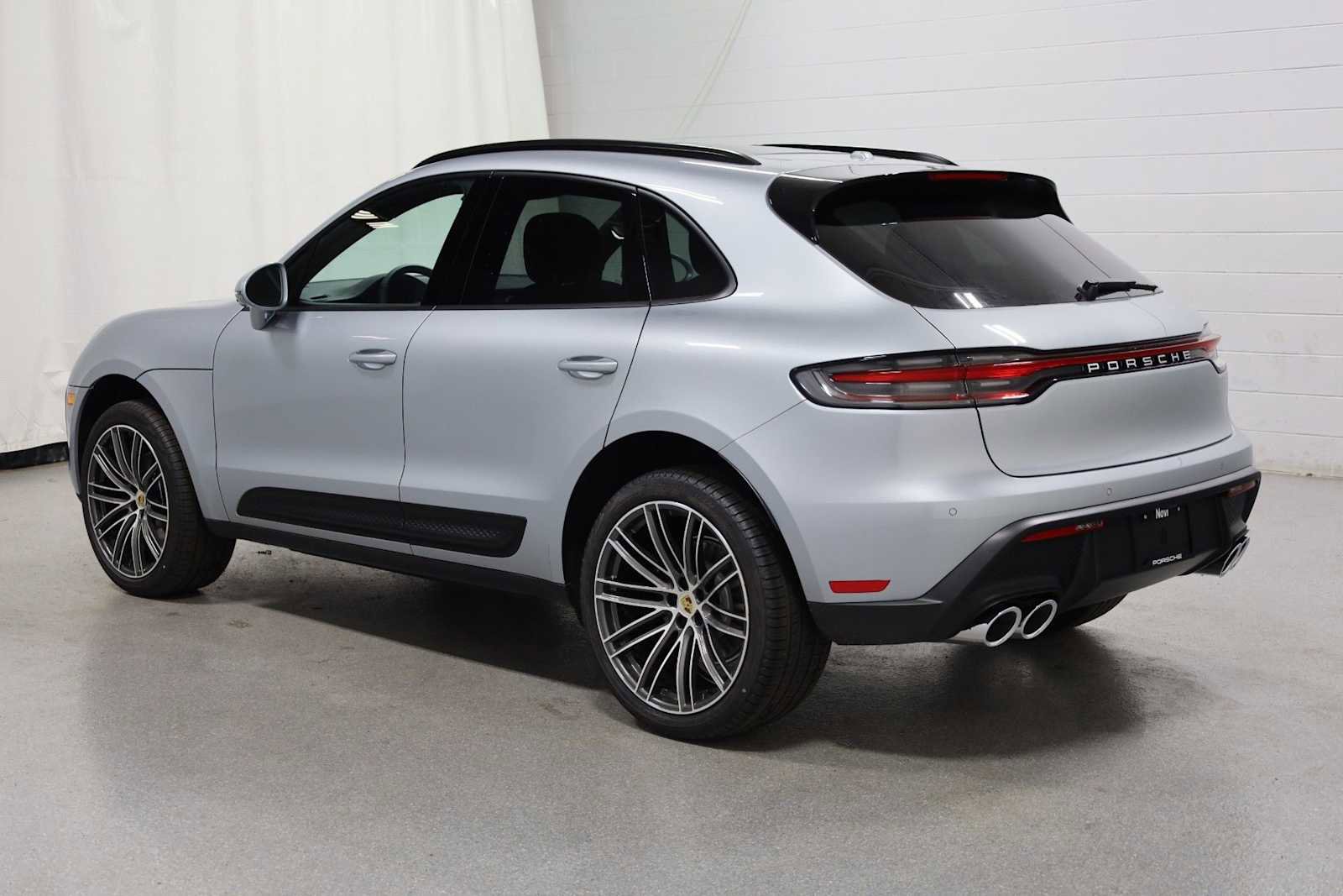New 2026 Porsche Macan image 3
