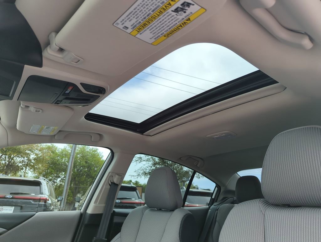 Used 2025 Subaru Legacy Premium image 28