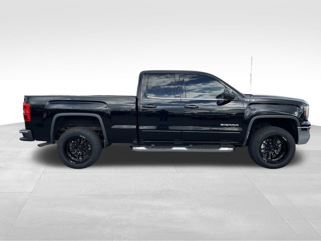 Used 2018 GMC Sierra 1500 SLE w/ SLE Value Package image 2