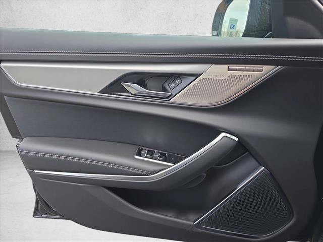 New 2024 Jaguar XF R-Dynamic SE AWD/4WD image 27