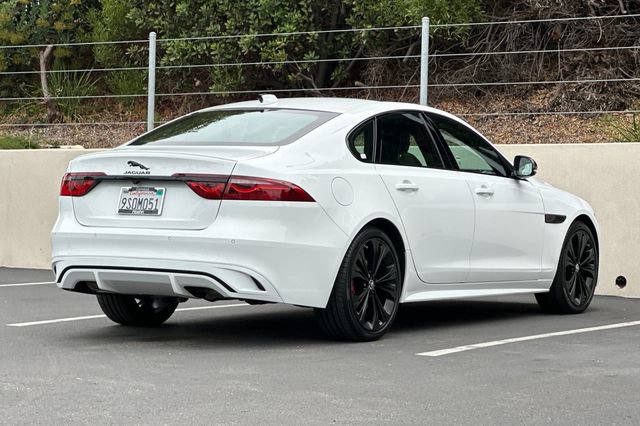 Certified 2024 Jaguar XF R-Dynamic SE AWD/4WD image 5