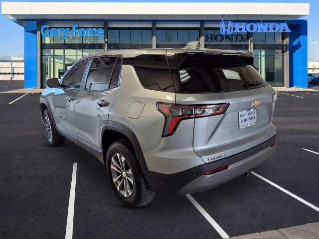 Used 2026 Chevrolet Equinox LT w/ Convenience Package II FWD image 3