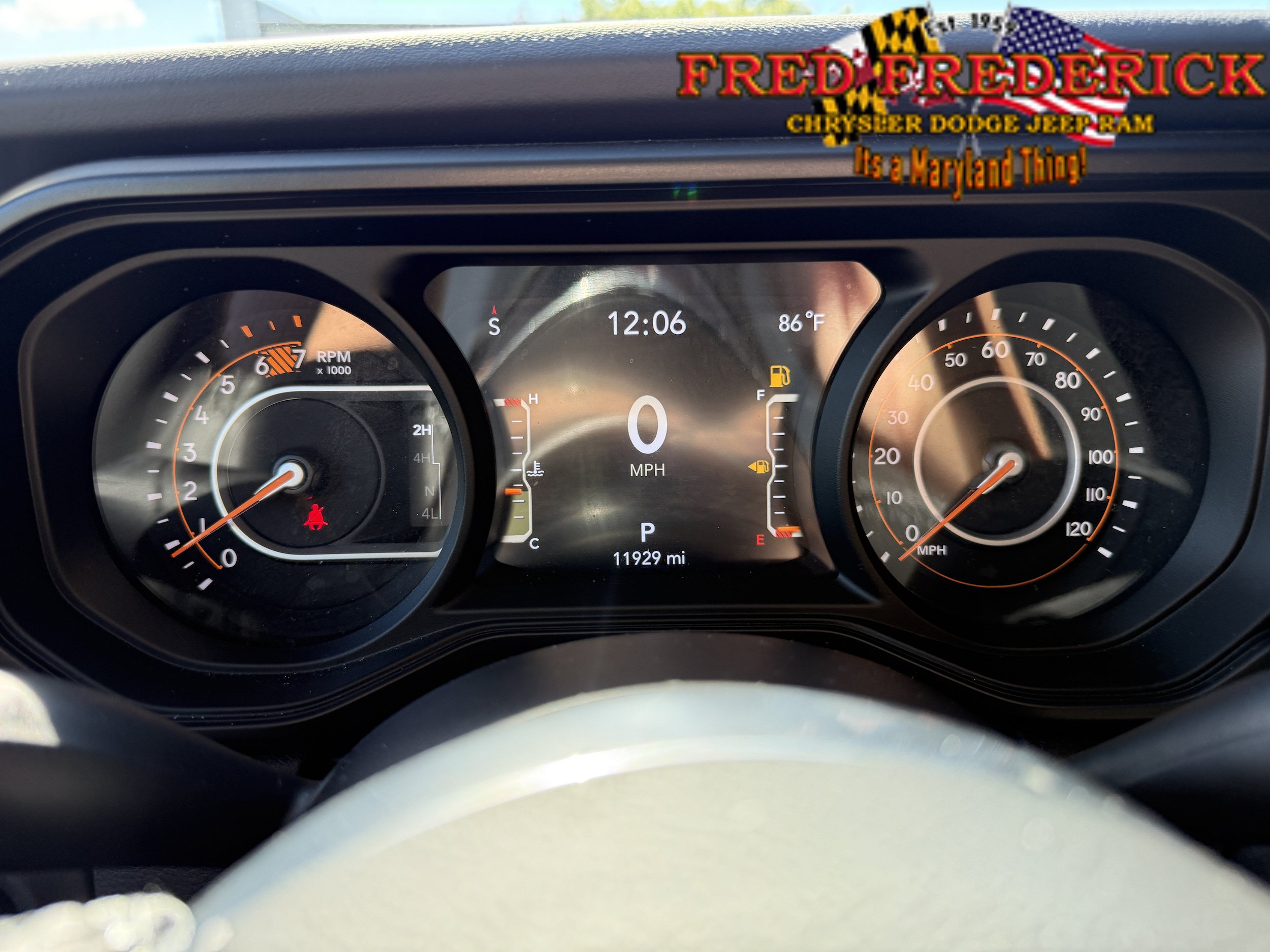 Used 2026 Jeep Wrangler Unlimited Sahara AWD/4WD image 18