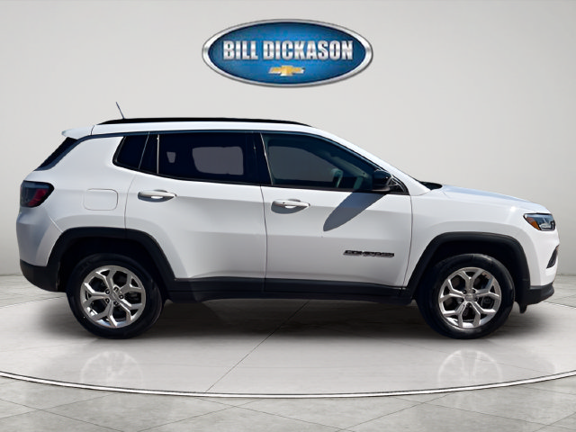 Used 2024 Jeep Compass Latitude AWD/4WD image 9