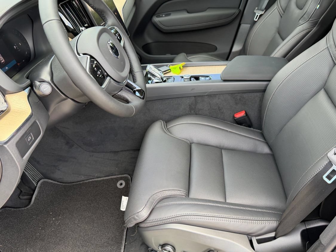 New 2027 Volvo XC60 B5 Ultra AWD/4WD image 18