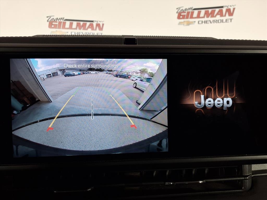 Used 2024 Jeep Wrangler Unlimited Sahara image 4