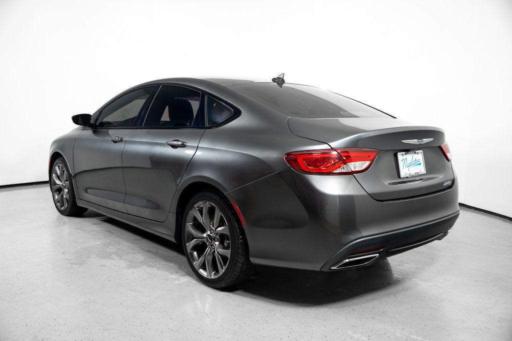 Used 2016 Chrysler 200 S w/ Navigation & Sound Group I FWD image 10