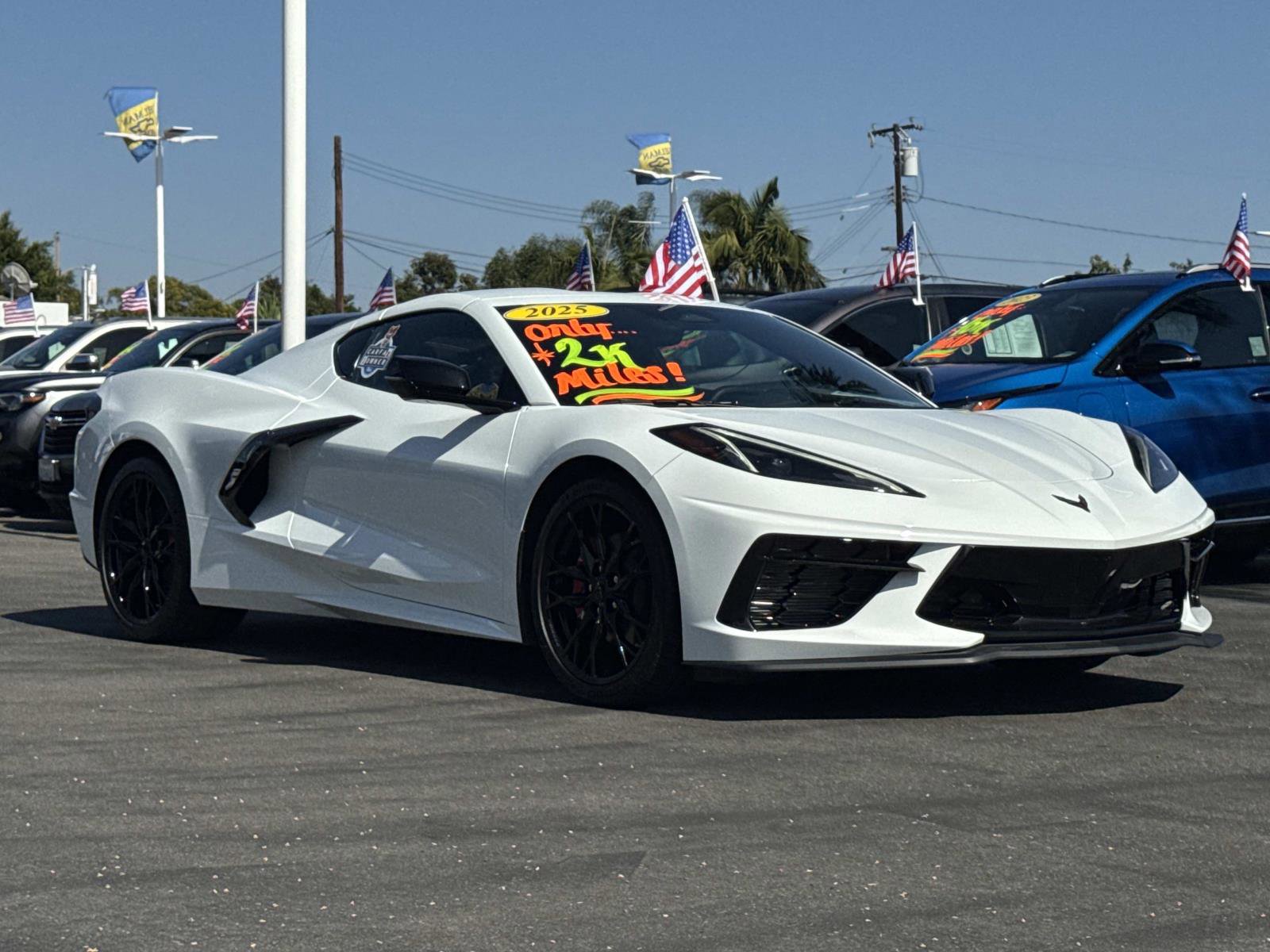 Used 2025 Chevrolet Corvette Stingray Coupe w/ 1LT RWD image 3