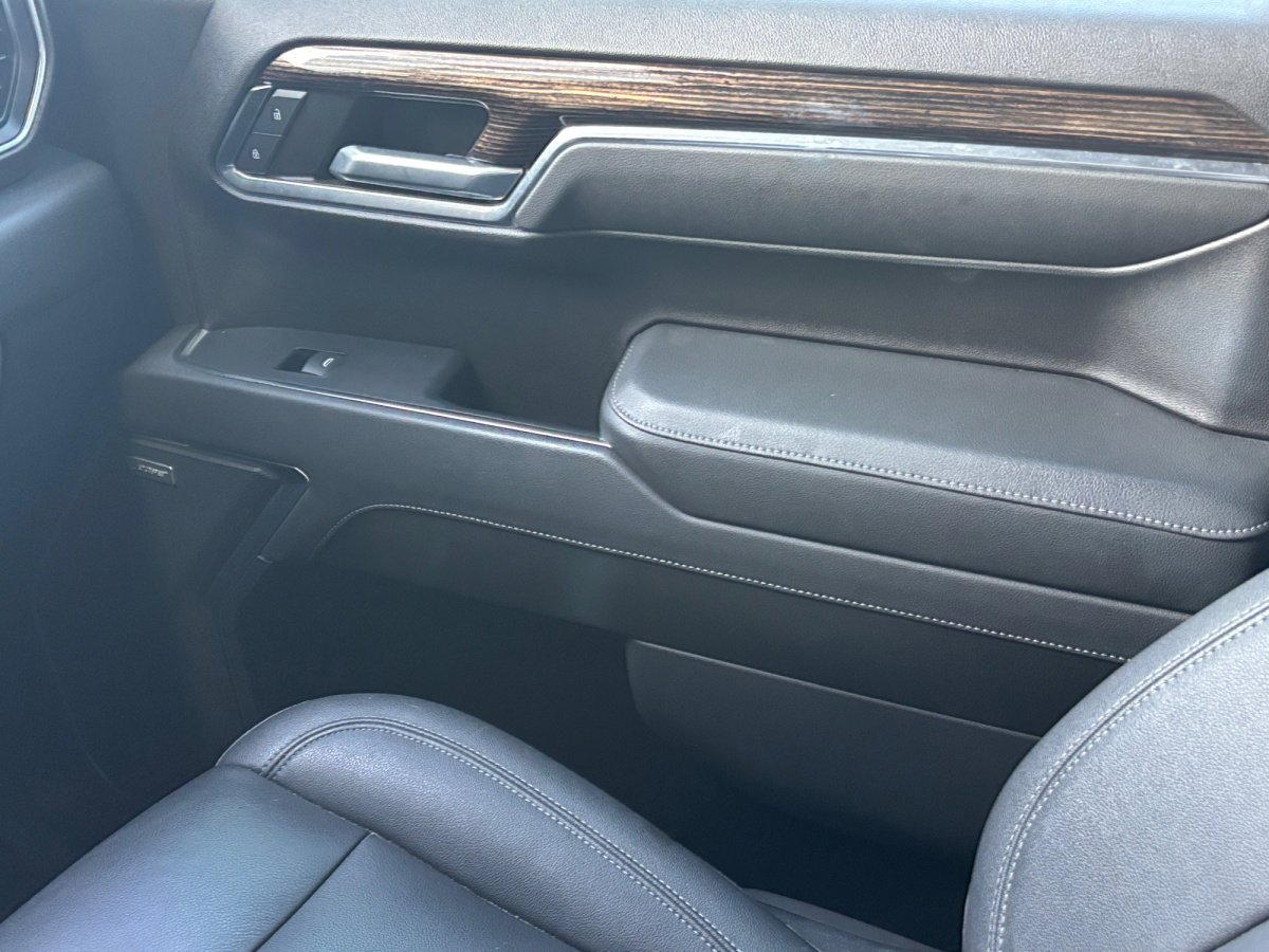 Used 2022 GMC Sierra 1500 Elevation w/ Elevation Premium Package image 30