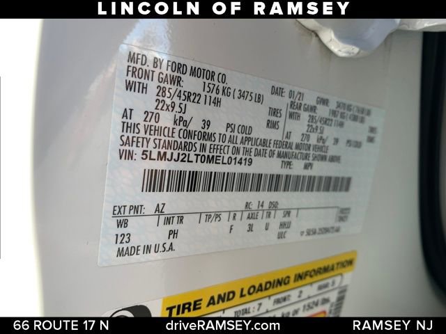 Used 2021 Lincoln Navigator Reserve w/ Luxury Package image 29