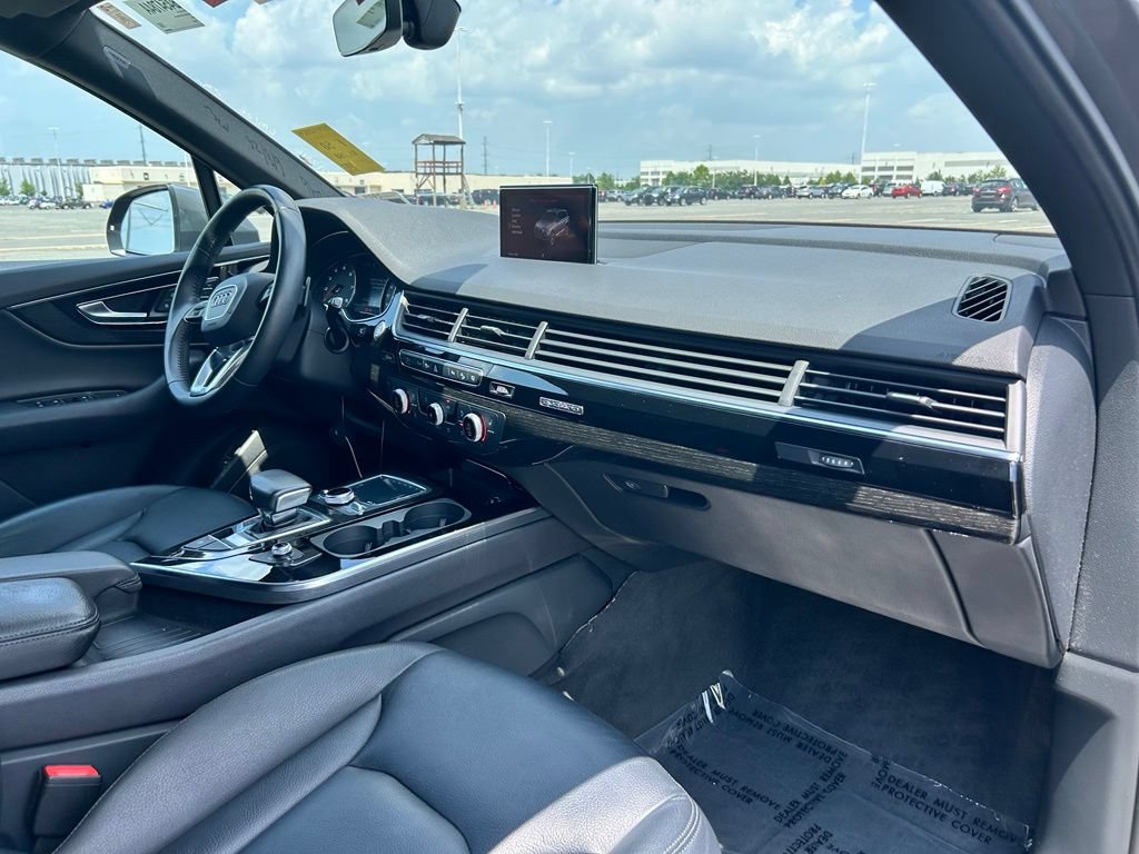 Used 2019 Audi Q7 3.0T Premium AWD/4WD image 10