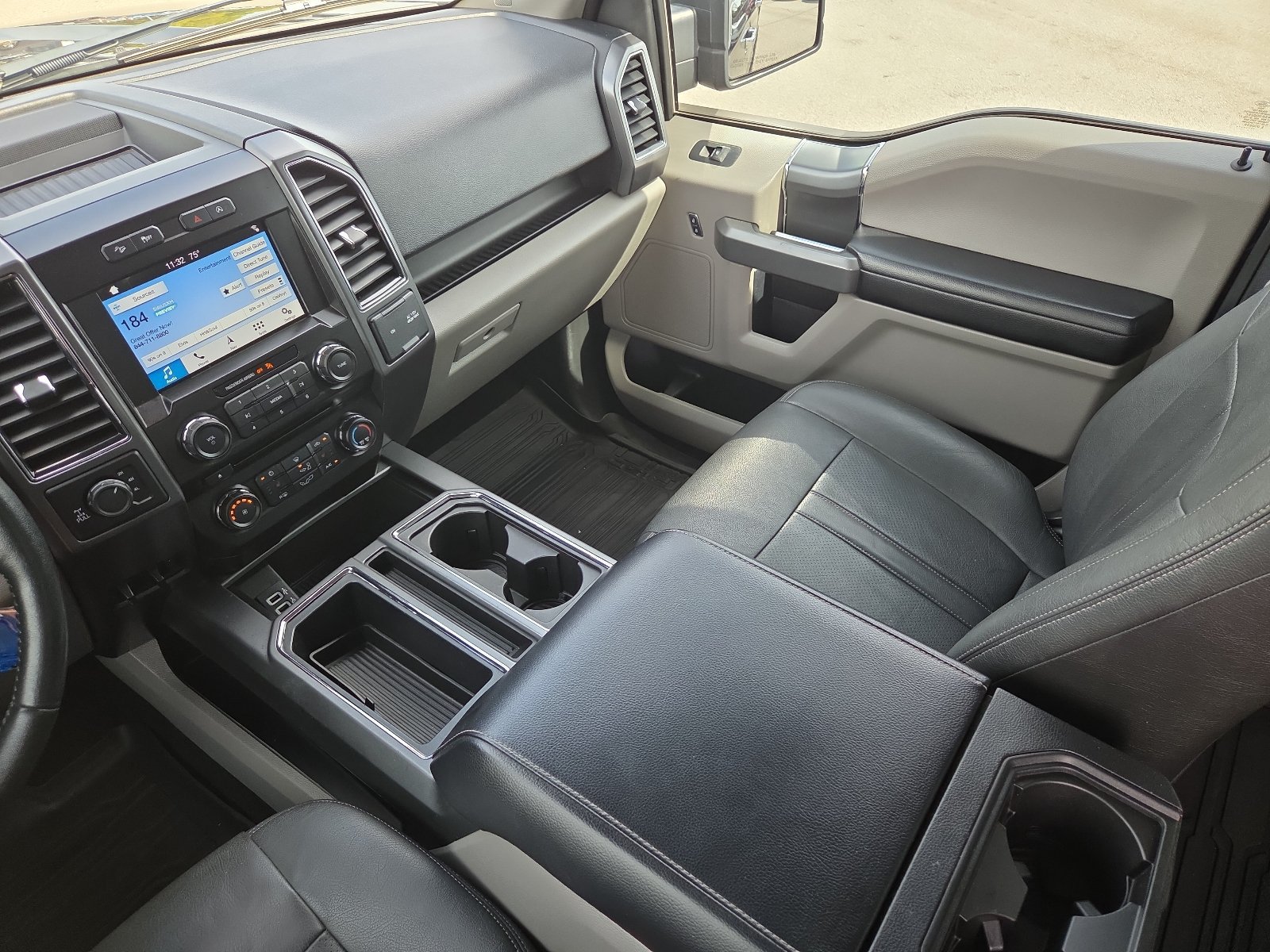 Used 2018 Ford F150 XLT w/ Equipment Group 302A Luxury AWD/4WD image 12