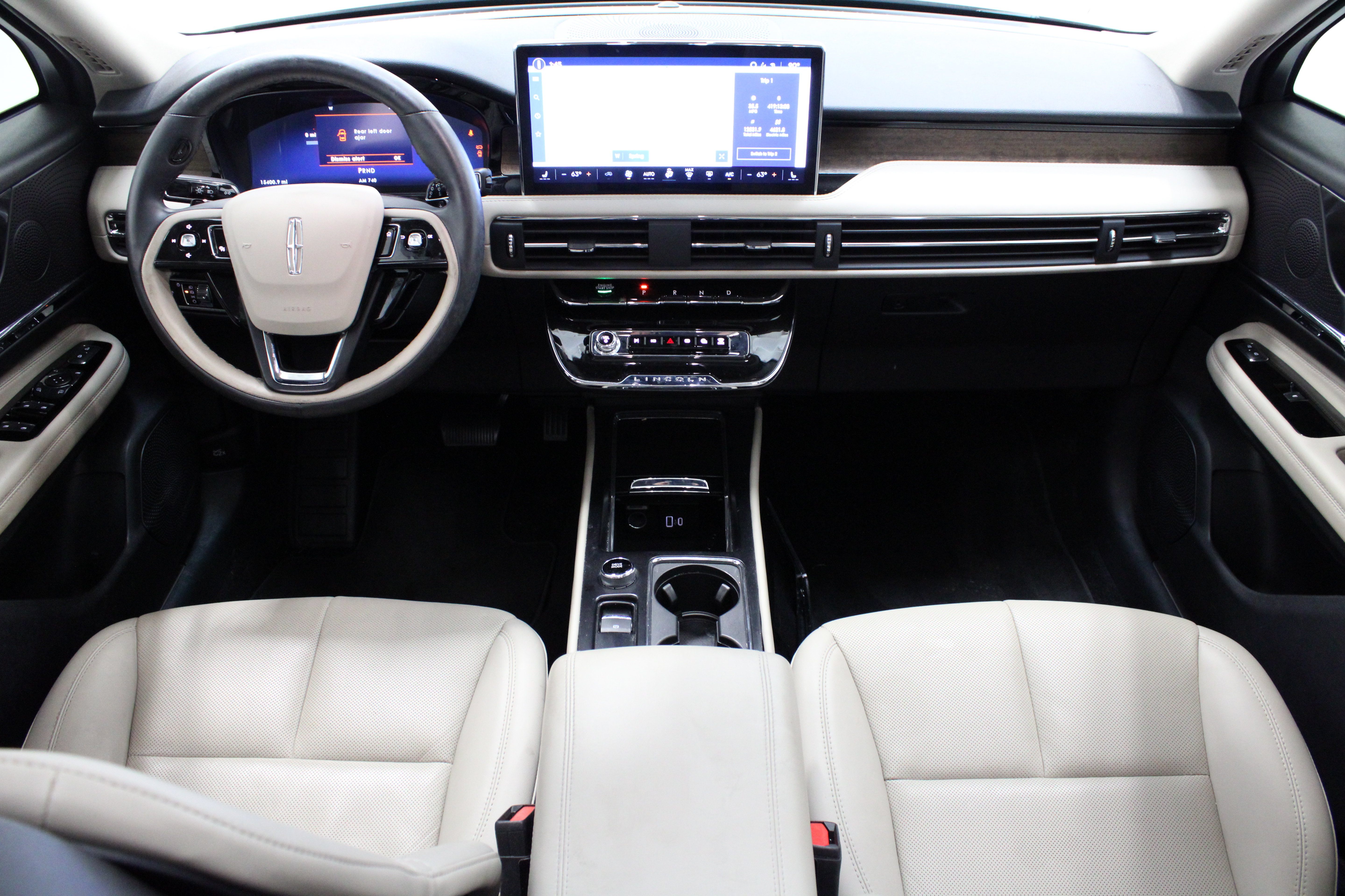 Used 2025 Lincoln Corsair Grand Touring AWD/4WD image 31