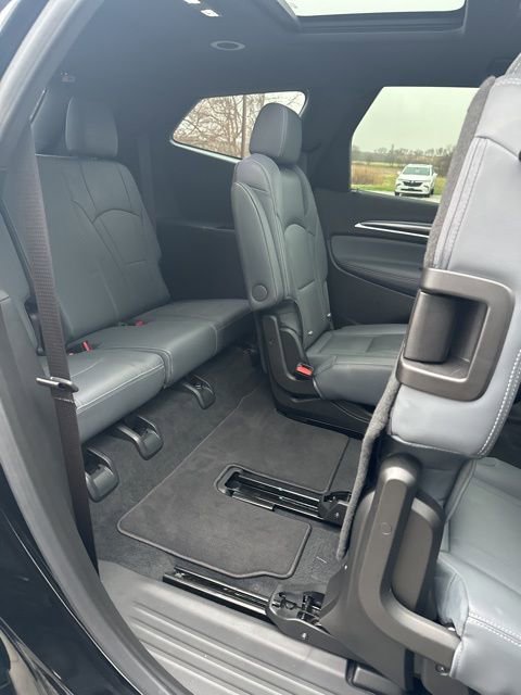 Used 2024 Buick Enclave Essence w/ Experience Buick Package AWD/4WD image 46