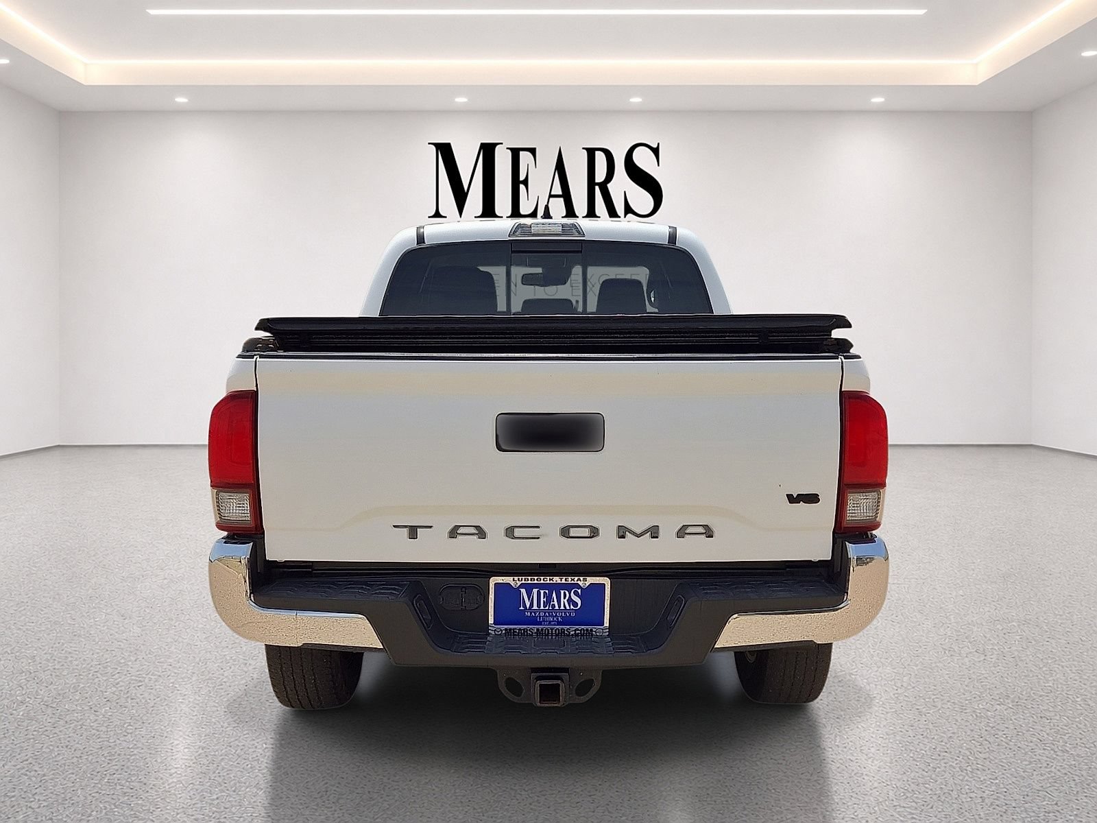 Used 2021 Toyota Tacoma SR5 RWD image 4