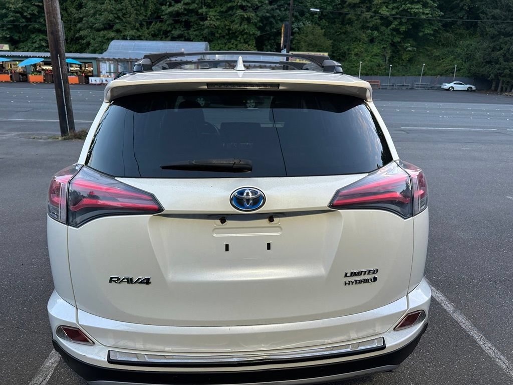Used 2017 Toyota RAV4 Limited w/ Advanced Technology Package AWD/4WD image 6