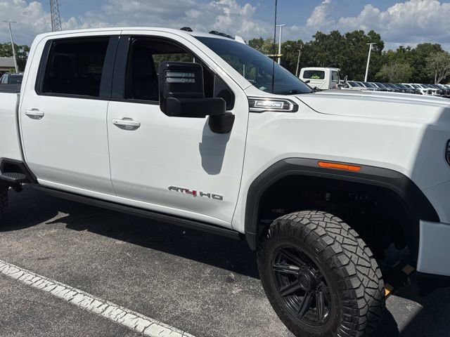 Used 2022 GMC Sierra 2500 AT4 w/ AT4 Preferred Package AWD/4WD image 7