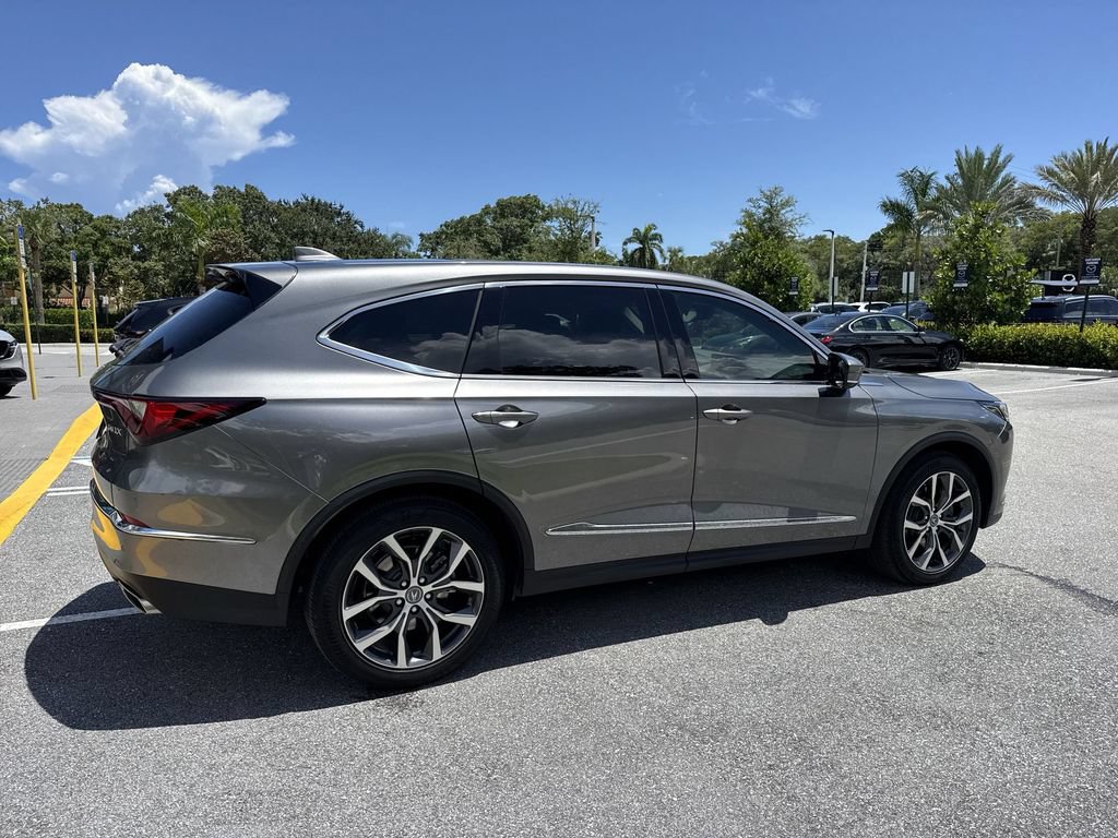 Used 2024 Acura MDX w/ Technology Package FWD image 4
