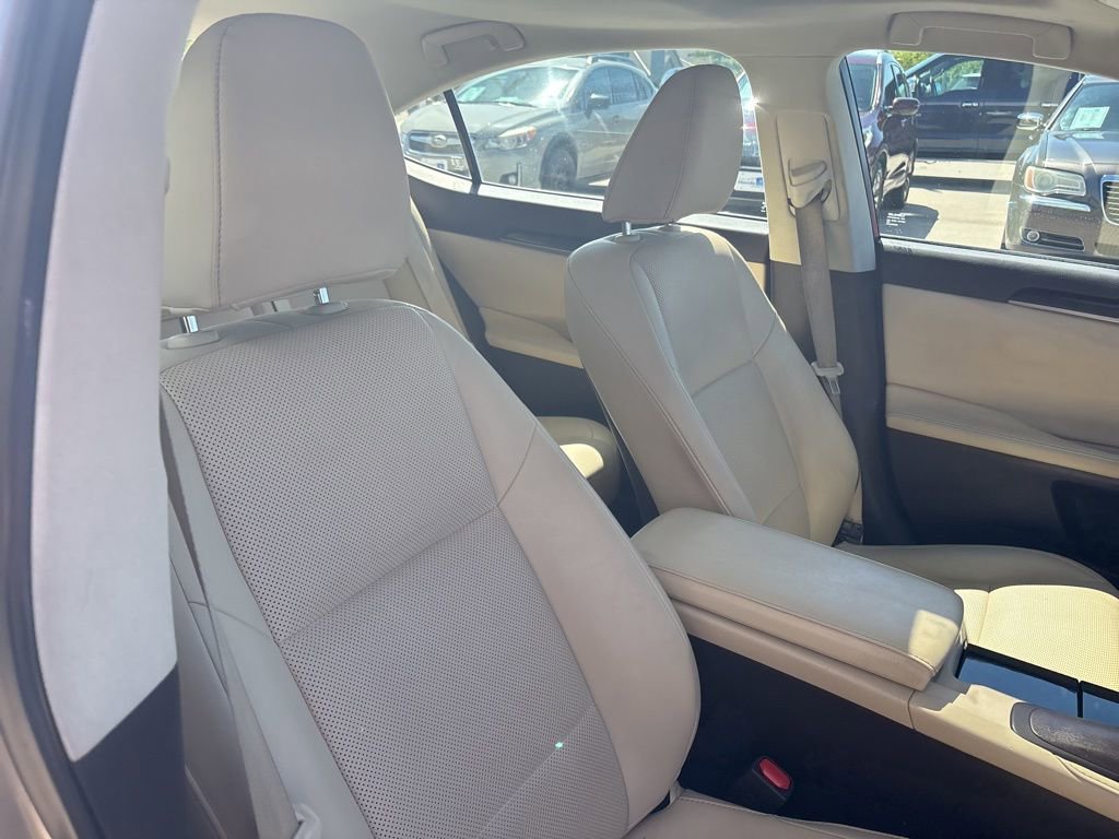 Used 2018 Lexus ES 350 w/ Premier Package FWD image 27