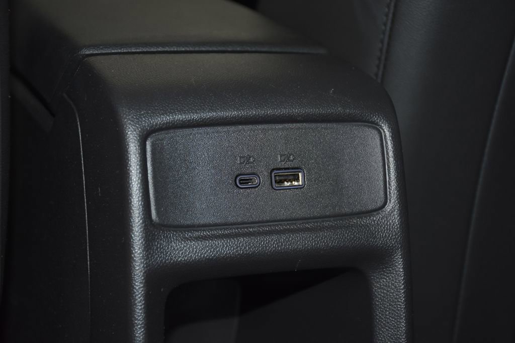 Used 2025 Chevrolet Trax LT FWD image 27