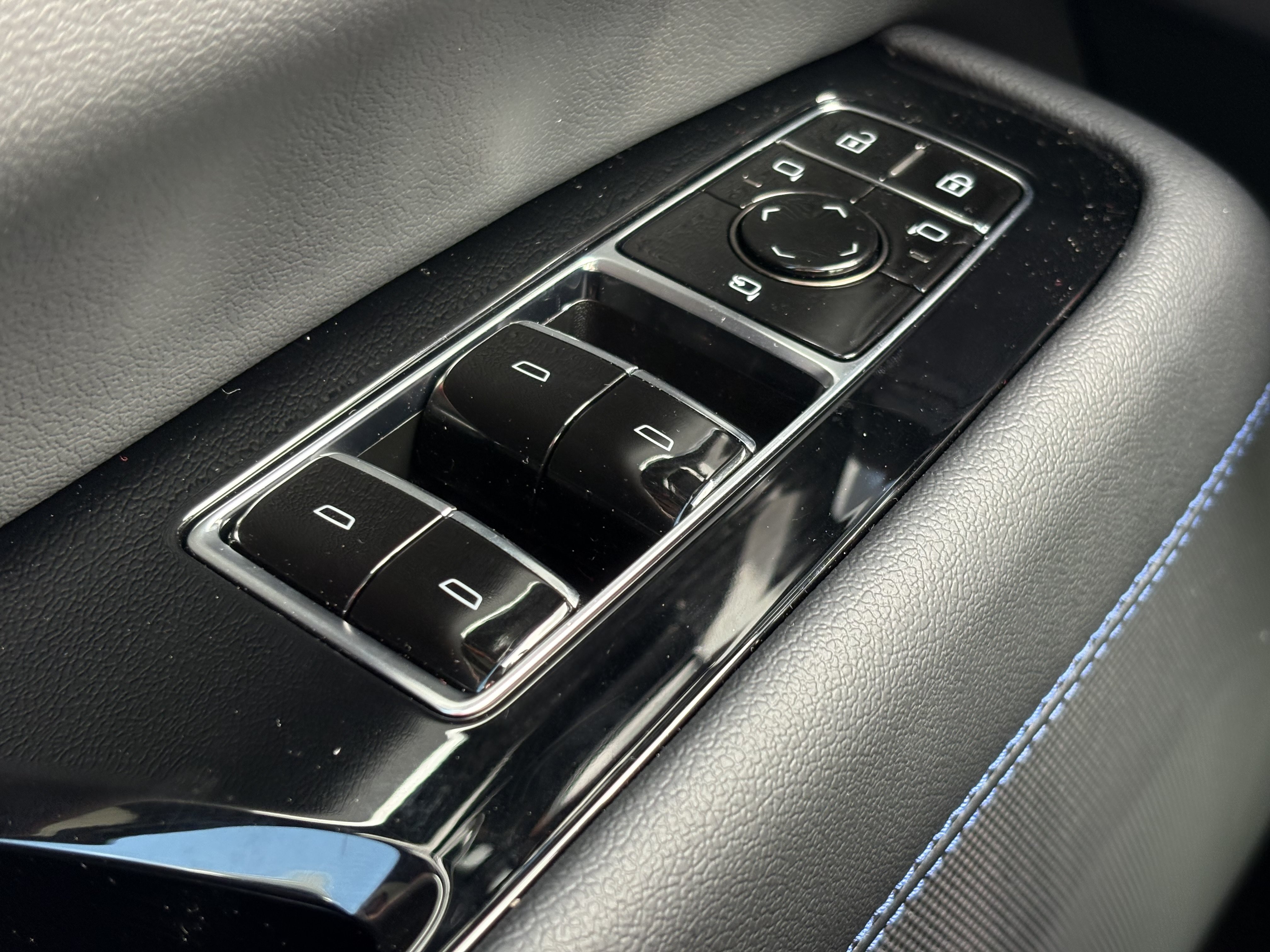 New 2026 Cadillac Escalade IQL Luxury AWD/4WD image 36