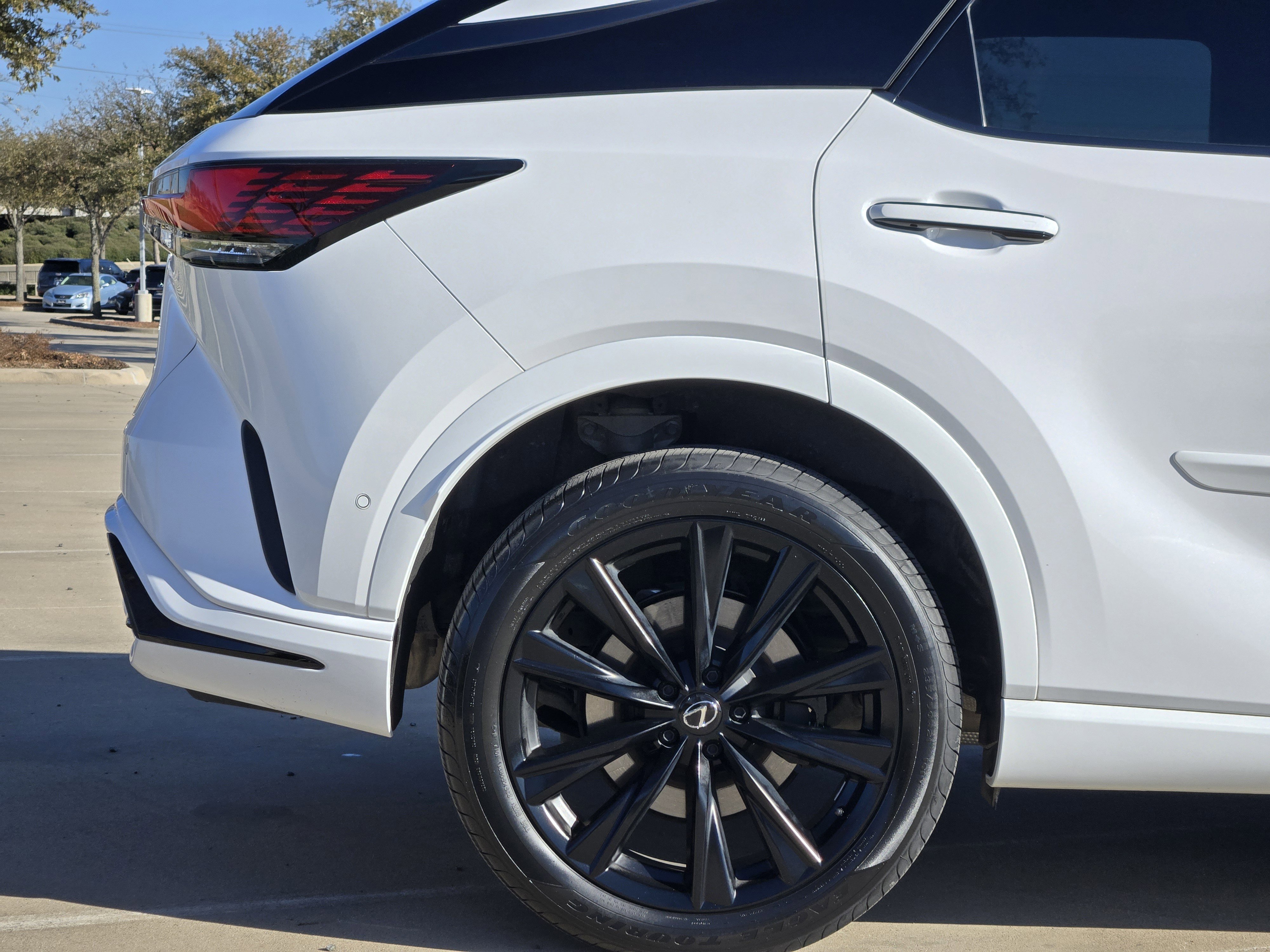 Used 2023 Lexus RX 500h F Sport image 6