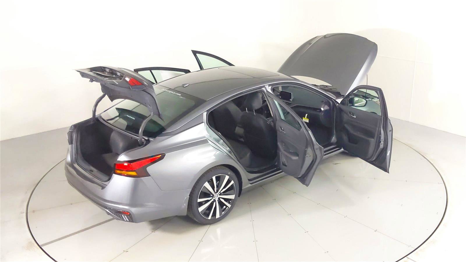 Used 2022 Nissan Altima 2.0 SR image 14