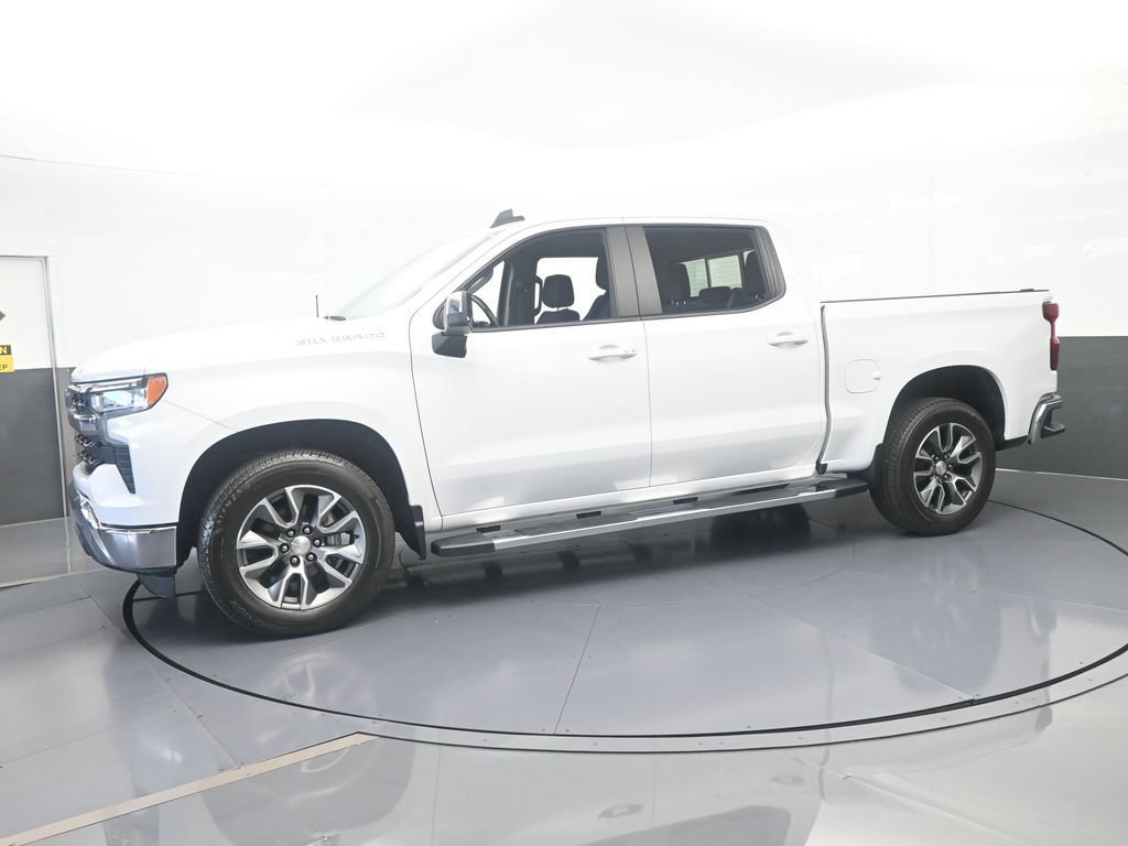 Used 2024 Chevrolet Silverado 1500 LT RWD image 2