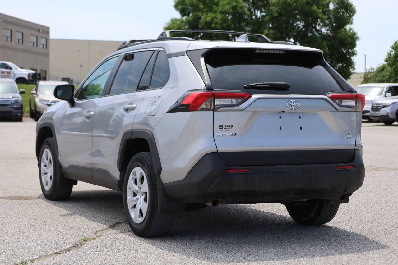 Used 2020 Toyota RAV4 LE AWD/4WD image 11