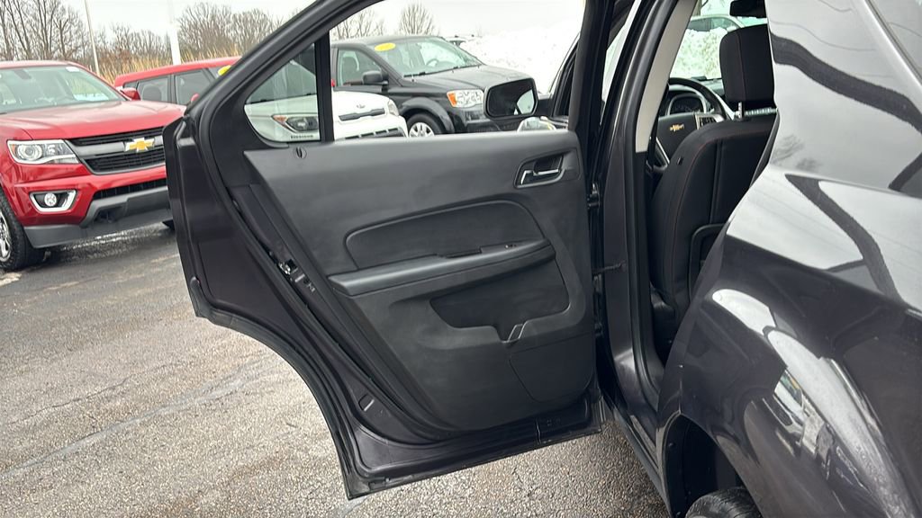Used 2016 Chevrolet Equinox LT w/ Convenience Package image 28