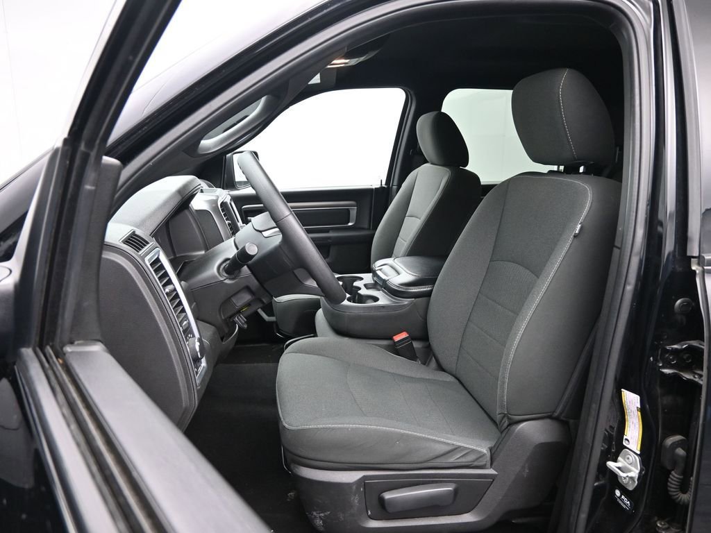 Used 2024 RAM 1500 Classic Warlock image 23