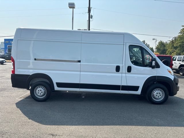 Used 2024 RAM ProMaster 2500 w/ Convenience Group FWD image 6