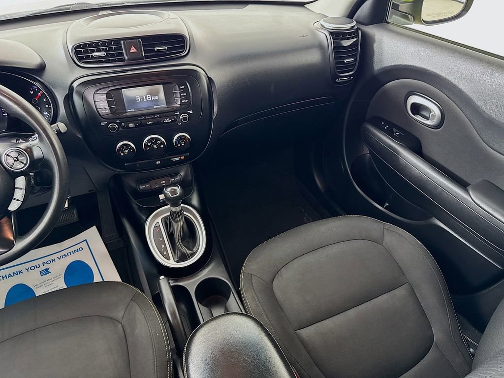 Used 2016 Kia Soul + FWD image 27