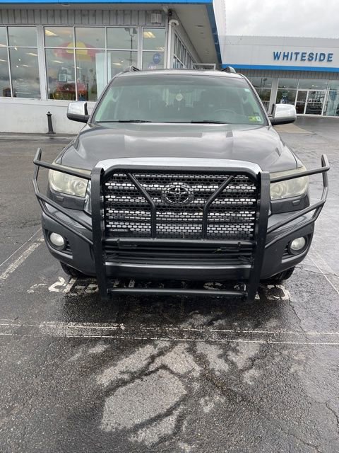 Used 2015 Toyota Sequoia Limited AWD/4WD image 4