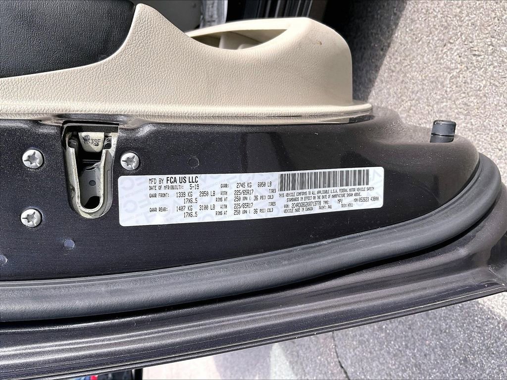 Used 2019 Dodge Grand Caravan SE w/ UConnect Hands-Free Group FWD image 30