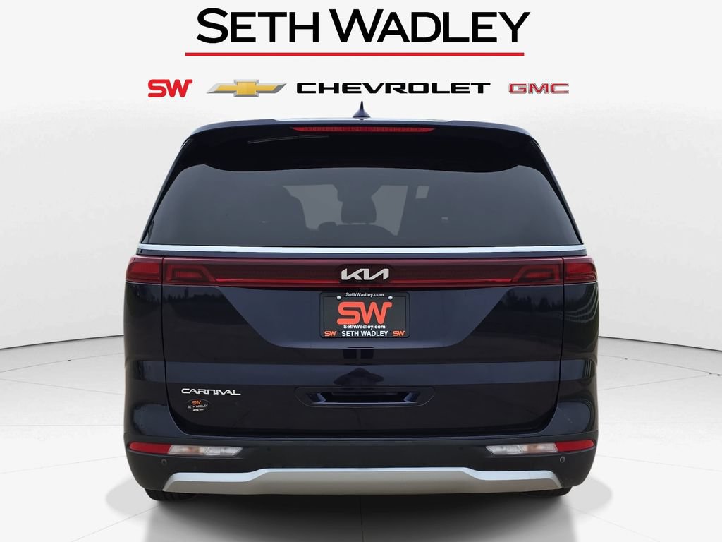 Used 2024 Kia Carnival LX FWD image 6