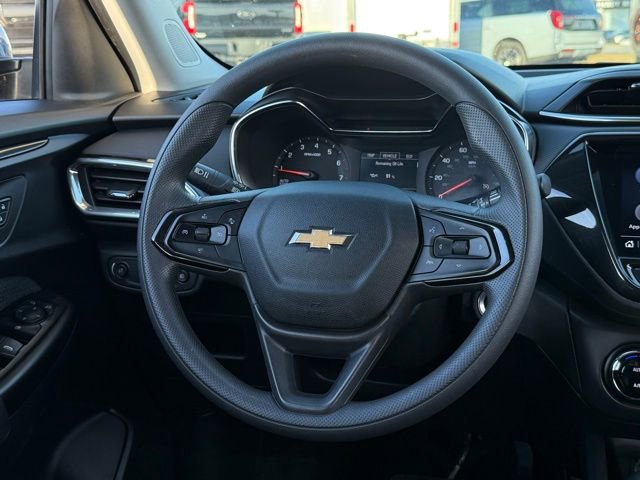 Used 2022 Chevrolet TrailBlazer LT w/ Convenience Package image 6