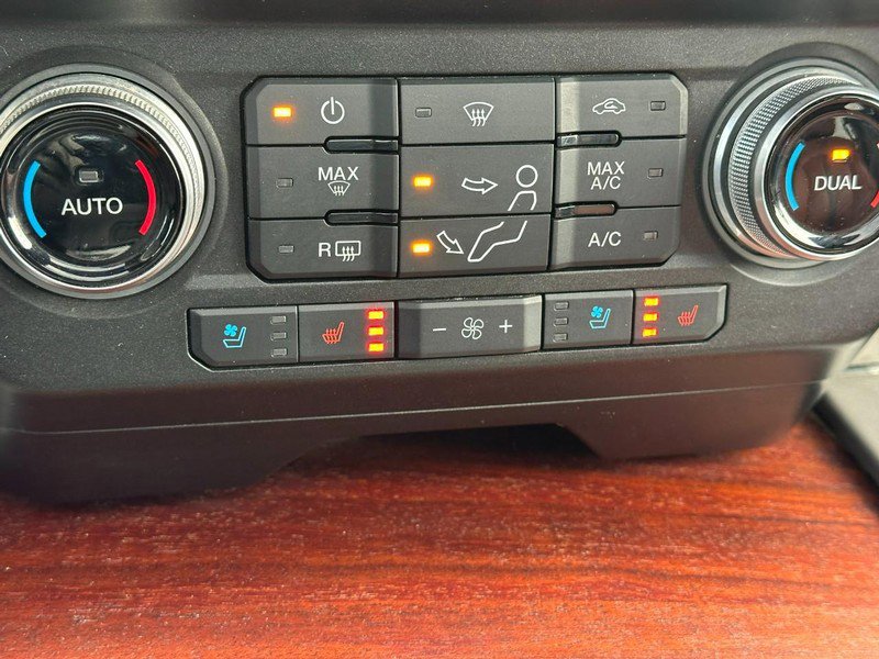 Used 2020 Ford F350 King Ranch w/ King Ranch Ultimate Package AWD/4WD image 25