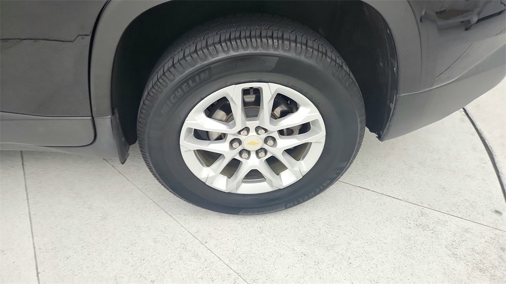 Used 2018 Chevrolet Traverse LS image 29