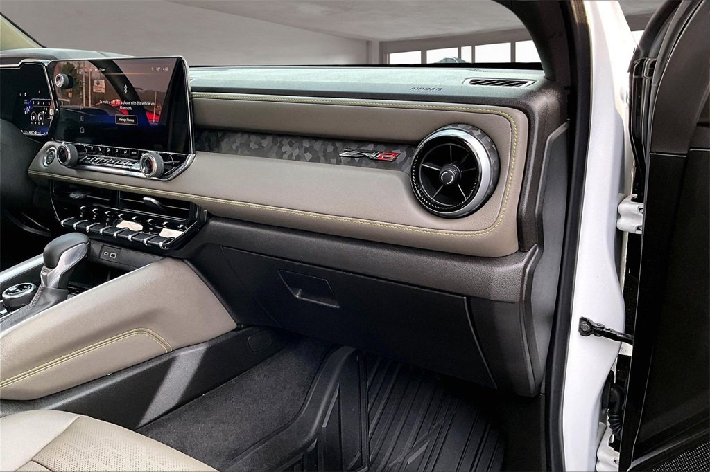 Used 2024 Chevrolet Colorado ZR2 w/ ZR2 Convenience Package III image 17