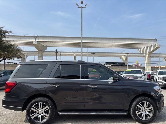 Used 2023 Ford Expedition Limited image 8