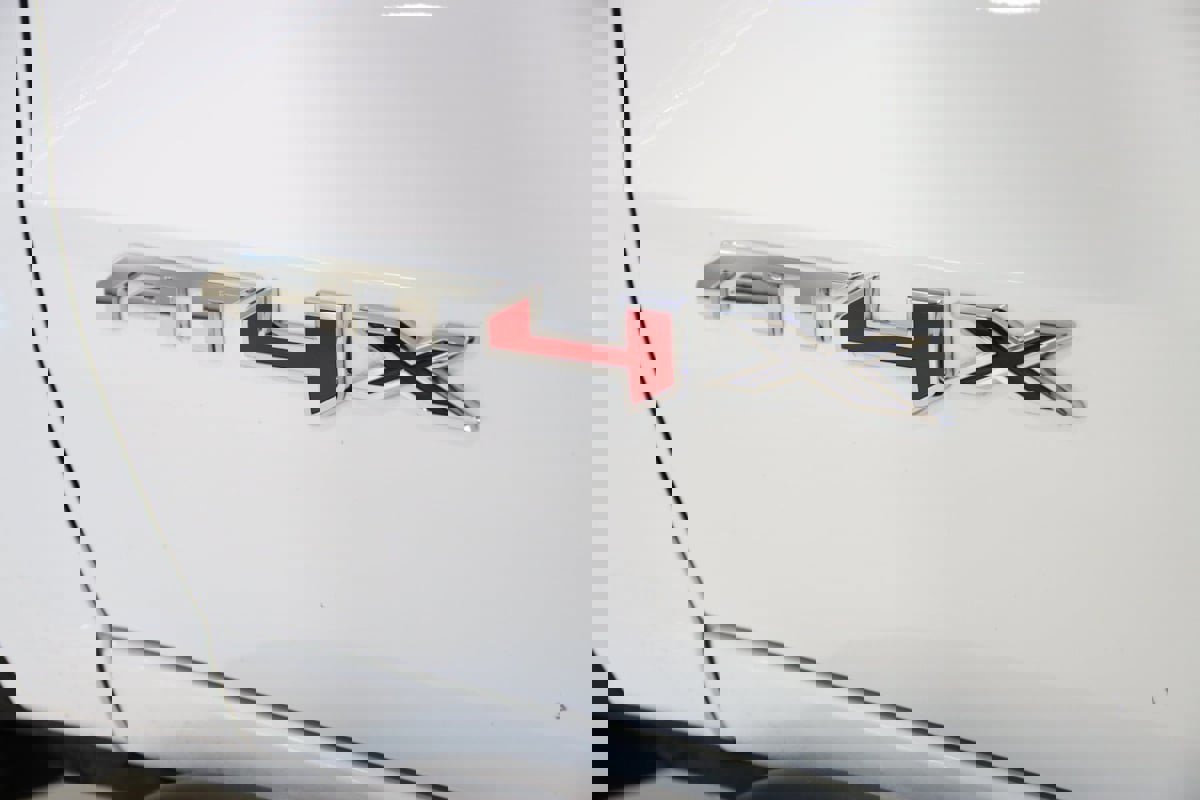 Used 2023 GMC Canyon AT4X image 23