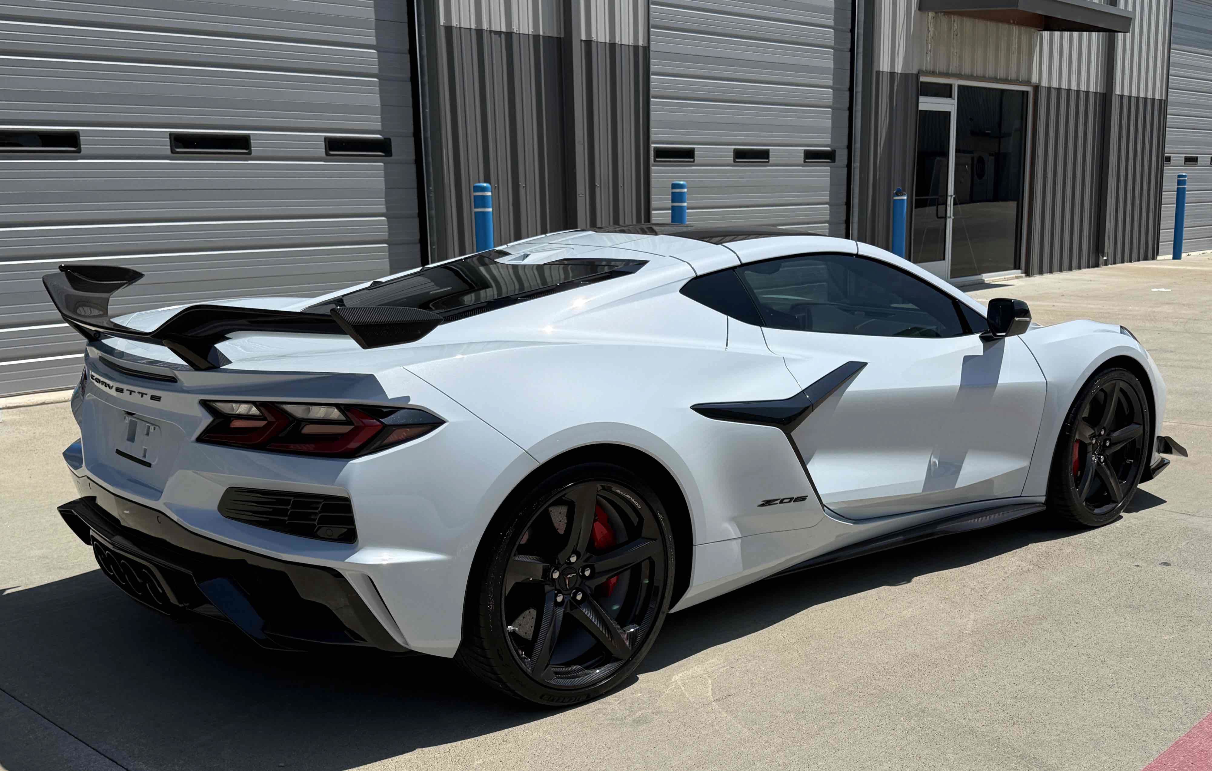 Used 2023 Chevrolet Corvette Z06 Coupe w/ 3LZ w/ Engine Appearance Package RWD image 21