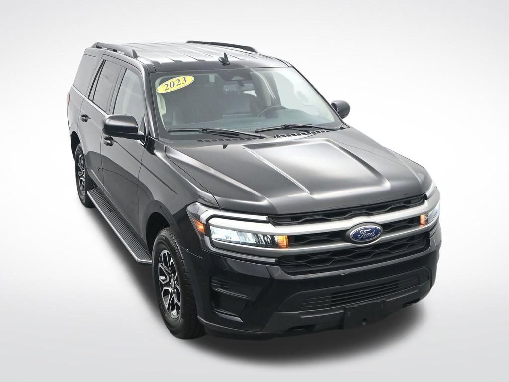 Used 2023 Ford Expedition XLT image 24